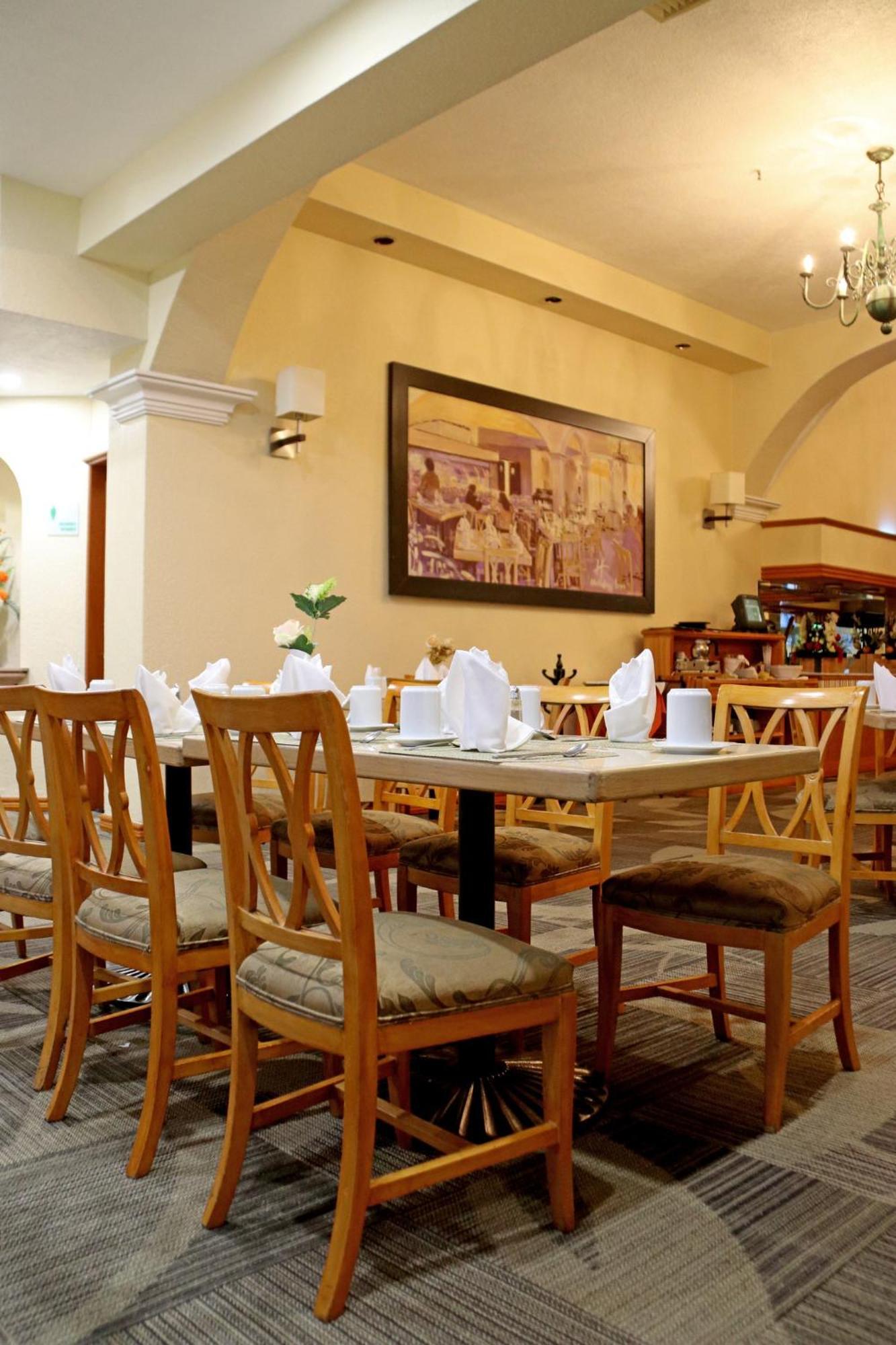 Holiday Inn La Piedad By Ihg Esterno foto