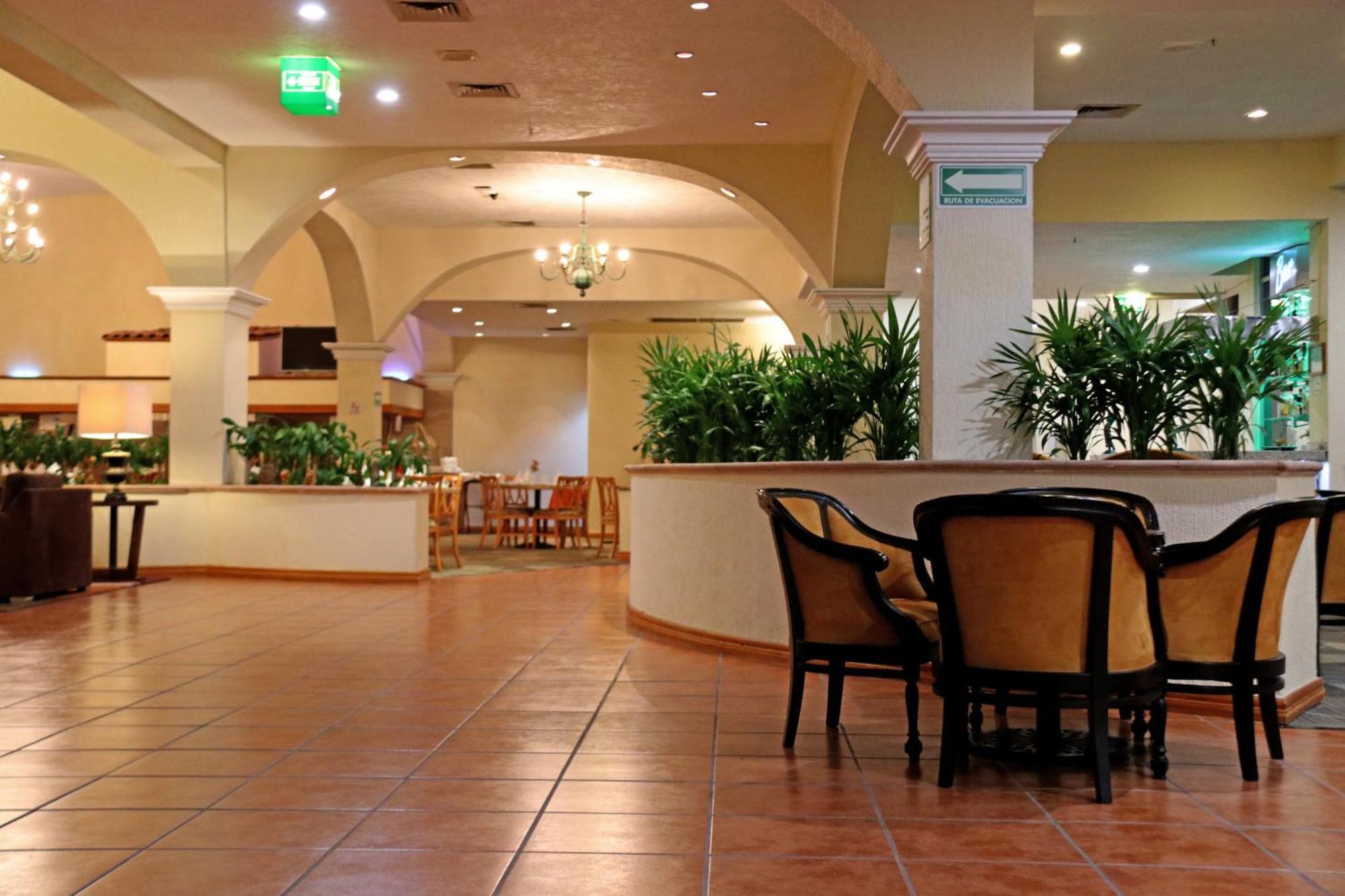 Holiday Inn La Piedad By Ihg Esterno foto