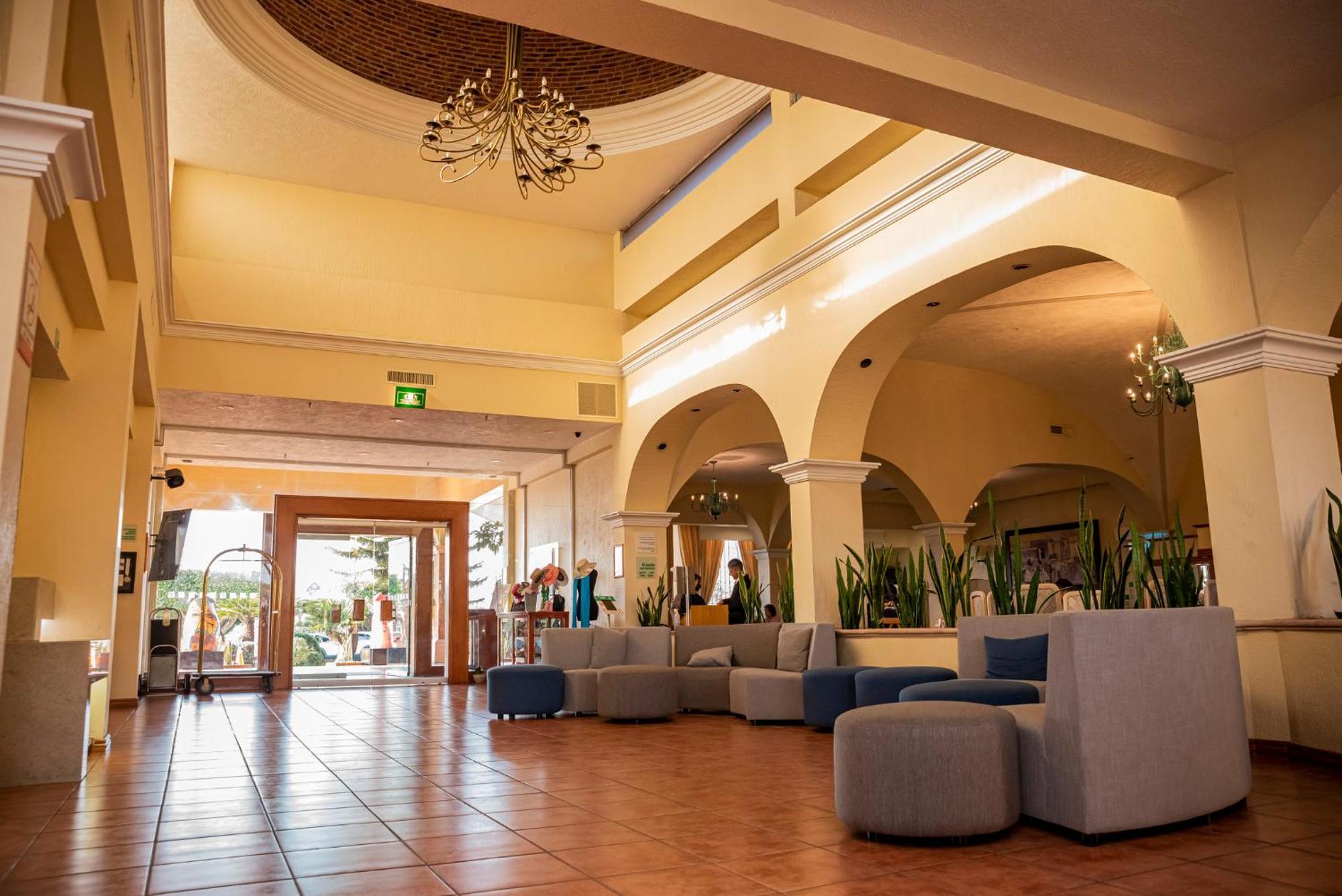Holiday Inn La Piedad By Ihg Esterno foto