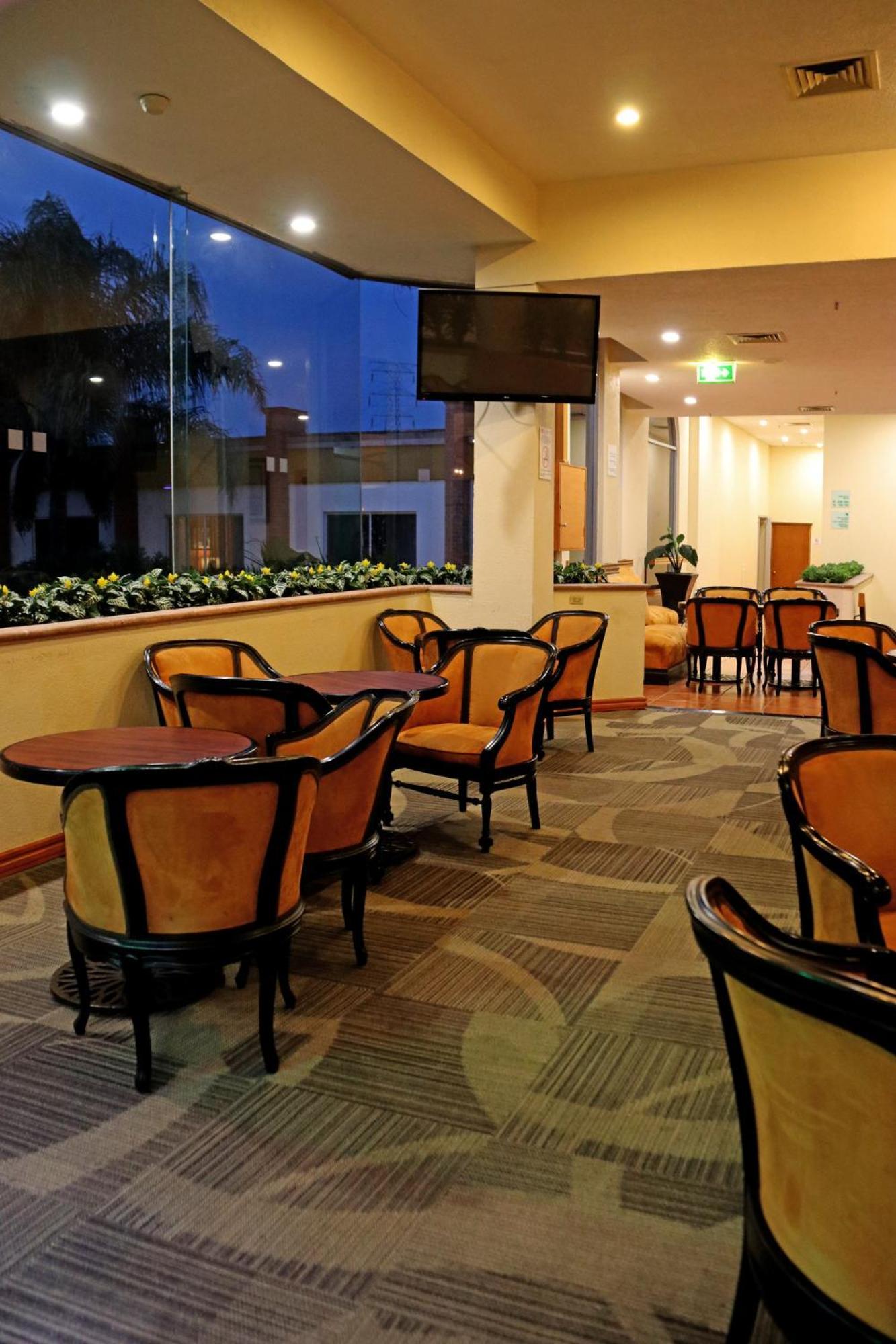 Holiday Inn La Piedad By Ihg Esterno foto